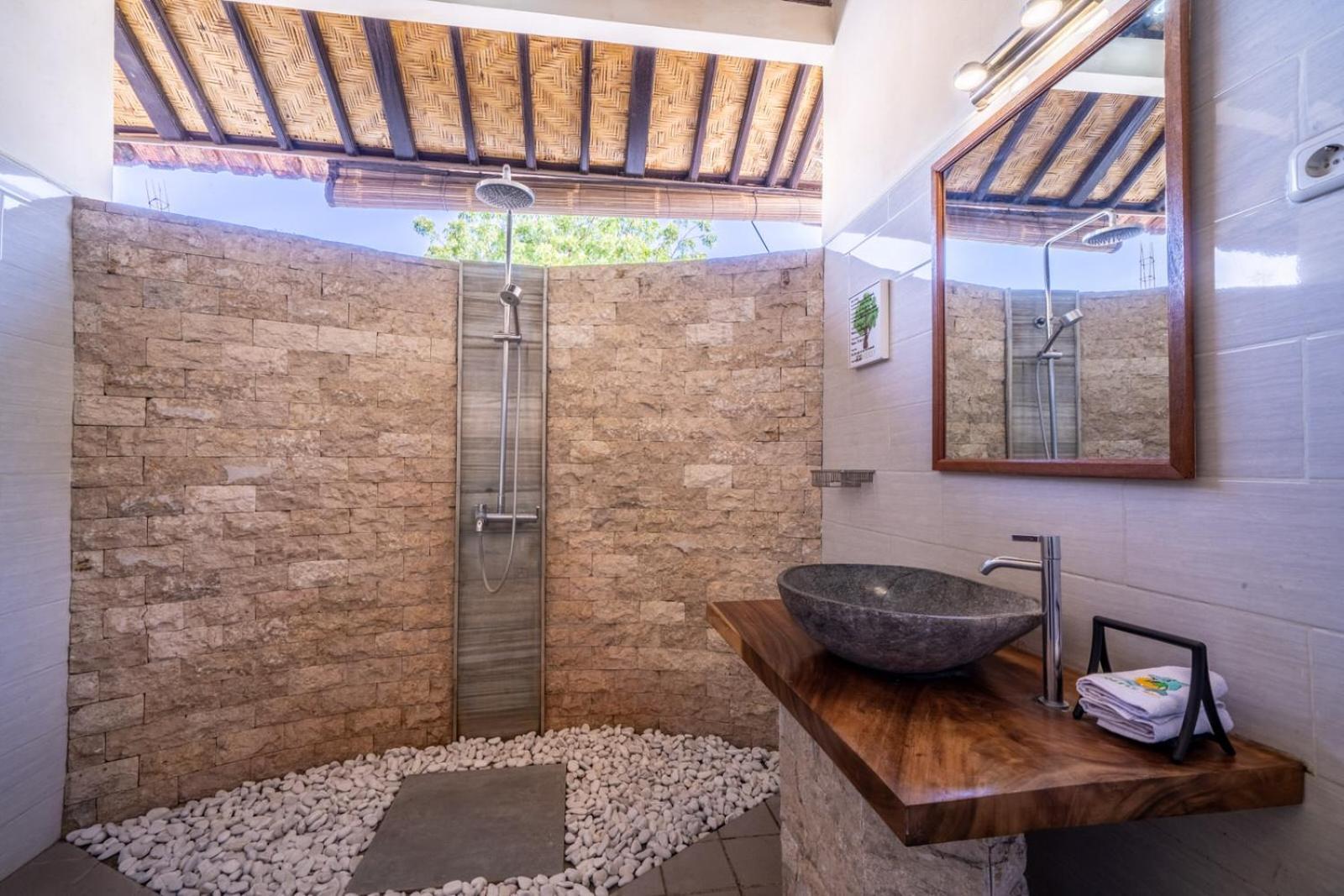 Ocean Sun Dive Resort Tulamben Екстериор снимка